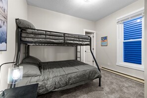 2 chambres, bureau, fer et planche à repasser, Wi-Fi gratuit