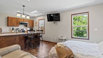 1 chambre, fer et planche Ă repasser, Wi-Fi gratuit, draps fournis