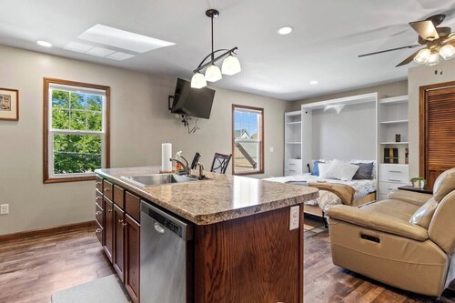 Unique Downtown Studio | Jacuzzi Tub, Game Room Access