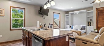 Unique Downtown Studio | Jacuzzi Tub, Game Room Access