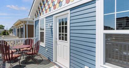 City Apartment Near Downtown | Convenient Parking