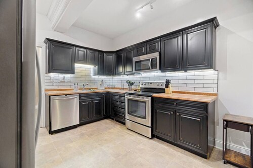 Historic Mansion Apartment | 2BR with Updated Amenities