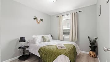 1 chambre, fer et planche Ă repasser, Wi-Fi gratuit, draps fournis