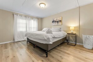 2 quartos, ferros/tábuas de passar roupa, Wi-Fi de cortesia