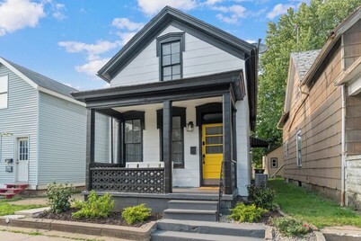 Downtown Fort Wayne Home | Walkable Location, Sleeps 7