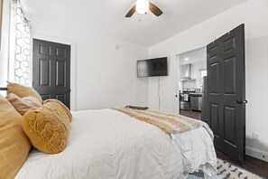1 chambre, fer et planche à repasser, Wi-Fi gratuit, draps fournis