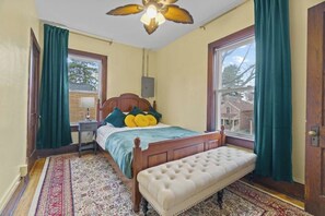 1 chambre, fer et planche à repasser, accès au Wi-Fi (inclus)