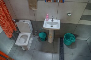 Dusche, Whirlpool, Handtücher, Seife