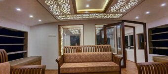 Grand villa houseboat