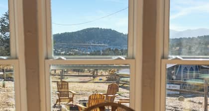 Mountain Farm Stay, Alpacas & Views, Royal Gorge 15min
