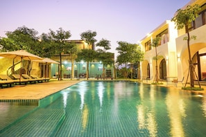 Front of property - Stone Age Boutique (Kampot)