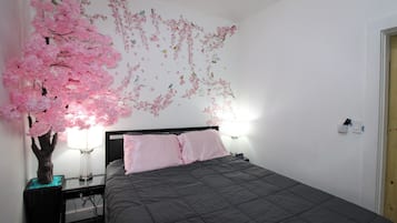 2 slaapkamers, een strijkplank/strijkijzer, wifi, beddengoed