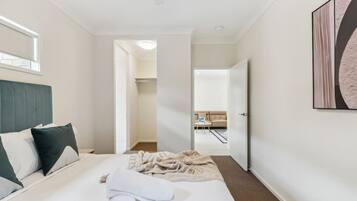 2 bedrooms, iron/ironing board, travel cot, WiFi