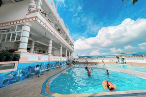 Utomhuspool