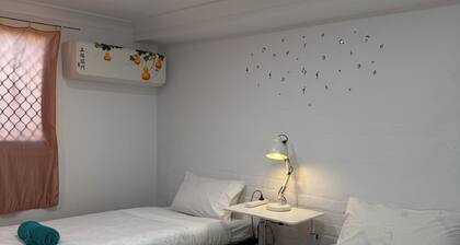 Brand New Private Studio —Near Brisbane,Quiet & Cozy