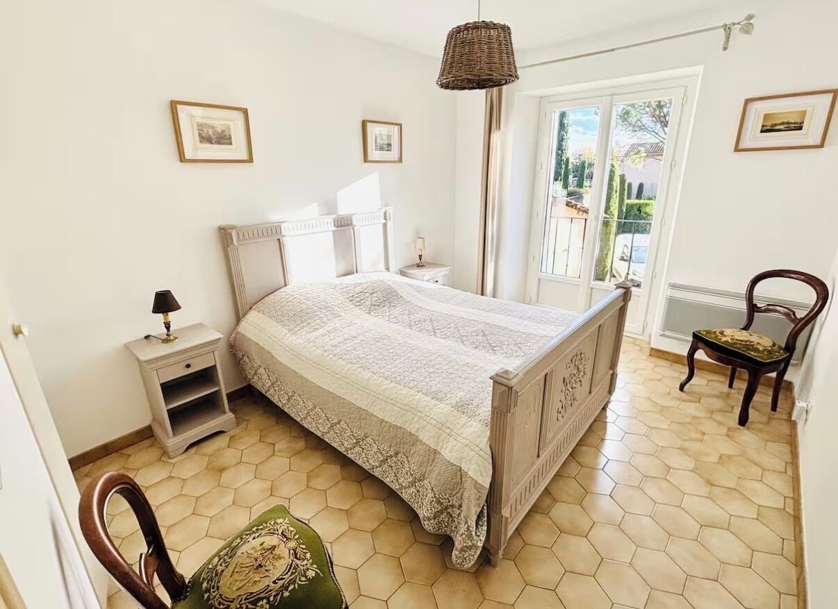 3 chambres, fer et planche à repasser, Wi-Fi gratuit