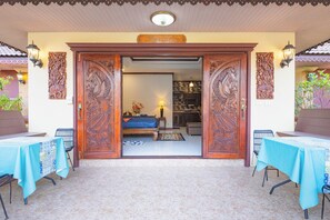 Family Room, 1 King Bed with Sofa bed, Non Smoking, Pool View | Desk, laptop workspace, iron/ironing board, free WiFi - Bannkrukaihomestay (San Sai)