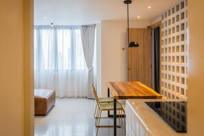 Interior - Designer 2BR apt w/WiFi, record player, game console in CBD Bangkok (Krung Thep Maha Nakhon)