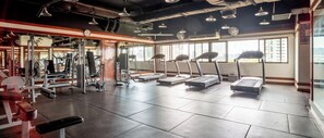 Fitness facility - Designer 2BR apt w/WiFi, record player, game console in CBD Bangkok (Krung Thep Maha Nakhon)