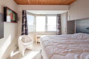 1 bedroom, iron/ironing board, free WiFi