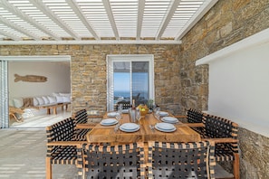 Outdoor dining