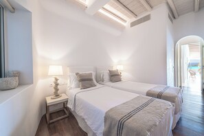 5 bedrooms, iron/ironing board, travel cot, free WiFi