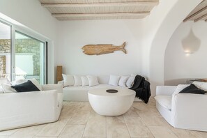 Smart-TV og stereoanlegg