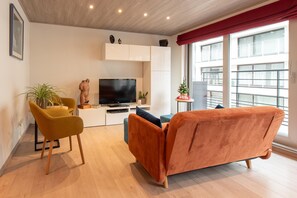 Smart TV, DVD player