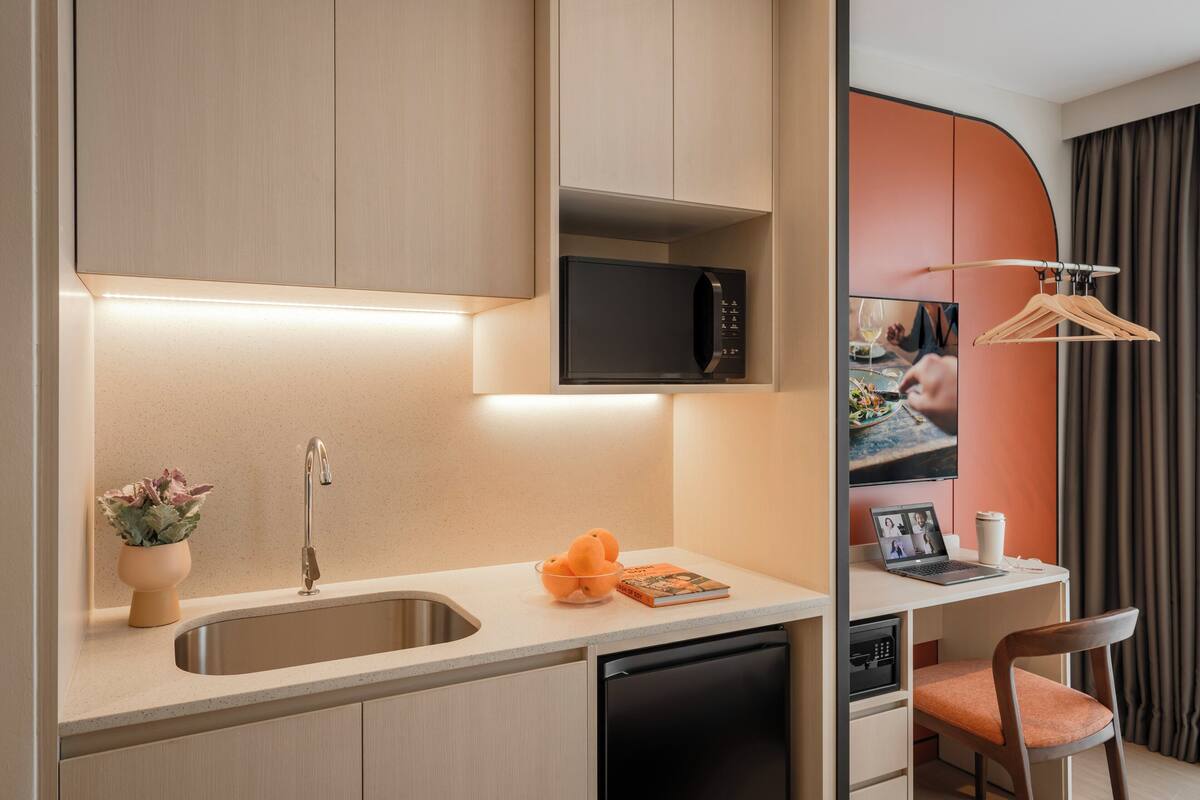 Private kitchenette