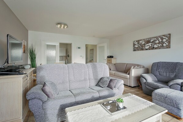 Smart TV, DVD player - Apartment in Blankenberge near Belgium Pier (BLANKENBERGE)