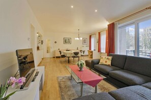 Smart TV - Apartment in Blankenberge near Seafront (BLANKENBERGE)