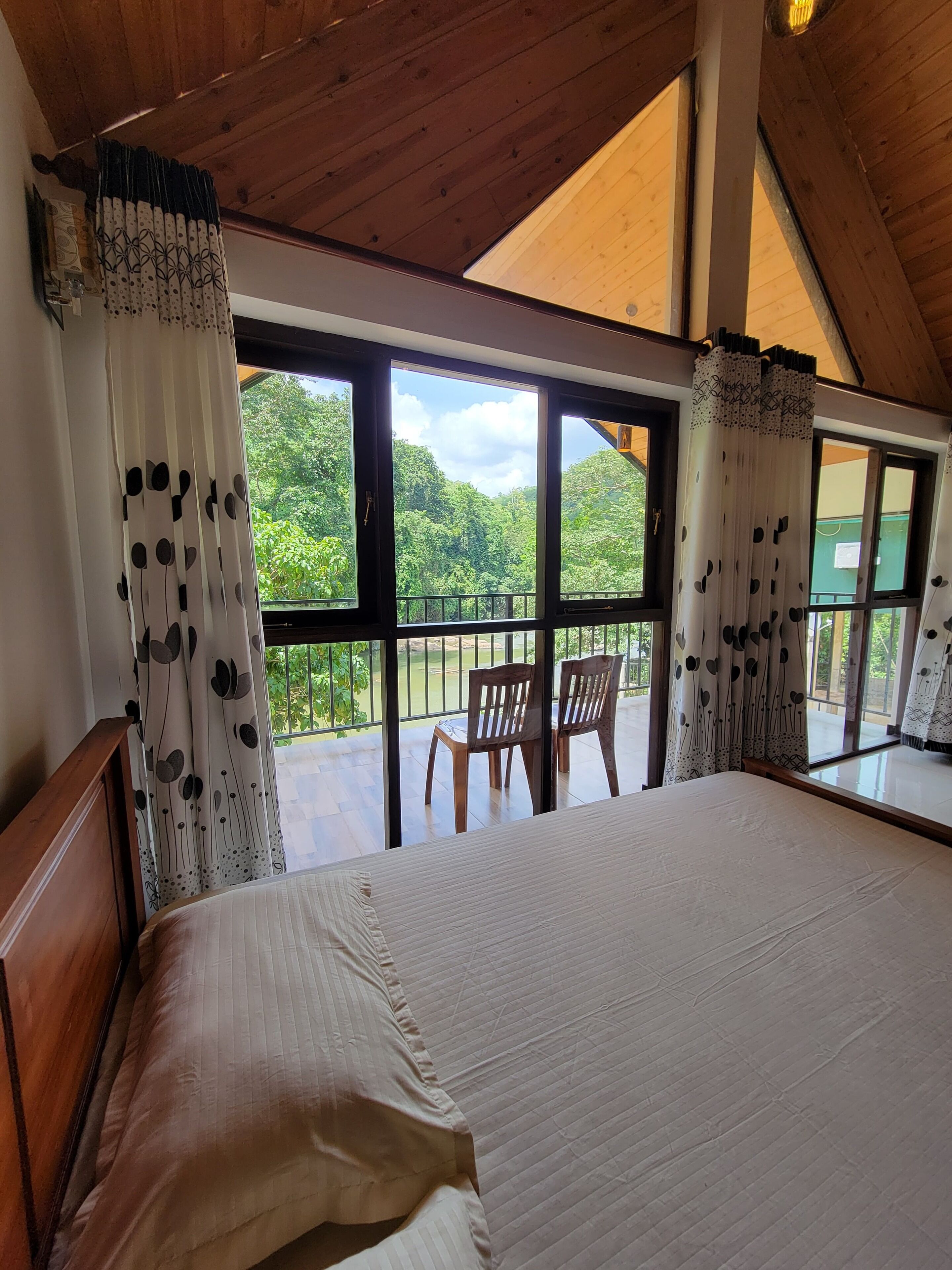 Family Cottage, Balcony, Mountain View | 1 bedroom, desk, laptop workspace, free WiFi