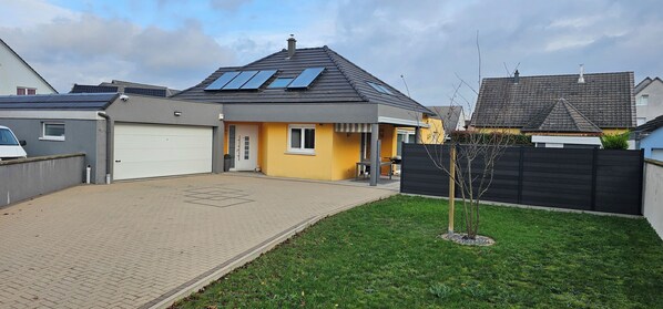 Exterior - Large studio in village house (Herrlisheim)