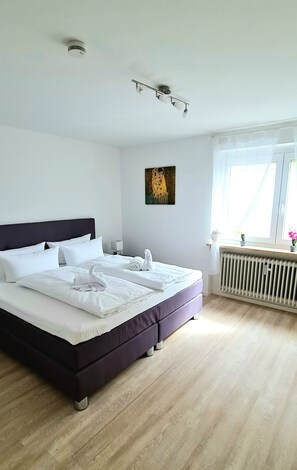Deluxe-Apartment, Bergblick | 1 Schlafzimmer, Zimmersafe, Verdunkelungsvorhänge, kostenloses WLAN