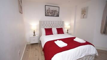 2 bedrooms, iron/ironing board, free WiFi, wheelchair access