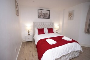 2 bedrooms, iron/ironing board, free WiFi, wheelchair access