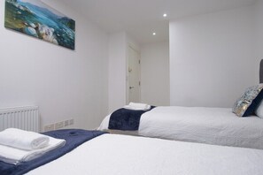 2 bedrooms, iron/ironing board, free WiFi, wheelchair access