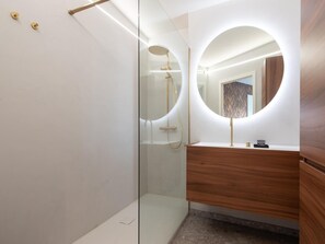 Bathroom - Apartment in Ostend Near the Beach (Ostend)