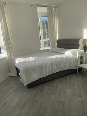 2 bedrooms, bed sheets