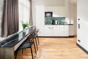 Fridge, microwave, coffee/tea maker, toaster - Juweel Huus 1 I 99m beach + spa (Norderney)