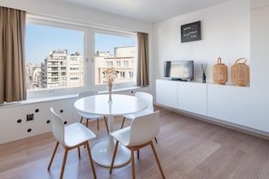 Apartment | Dining - Studio Near Belgian Coast With Sea View (Ostend)
