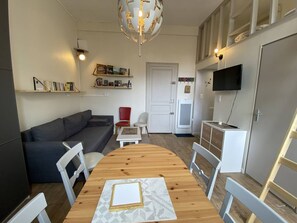 Unclassified image, 3 of 9, button - Renovated apartment in Cauterets with private parking (Cauterets)