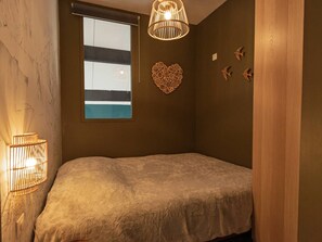 2 bedrooms, free WiFi
