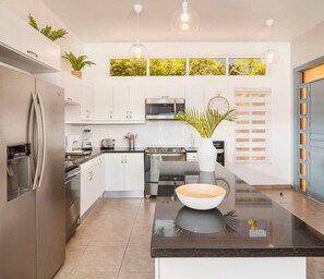 Fridge, microwave, stovetop, cookware/dishes/utensils