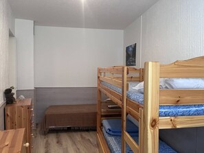1 bedroom