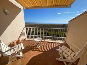Property grounds - 2-Room Apartment, 4 People, Sea View, Parking, Port-Leucate (Port Leucate)