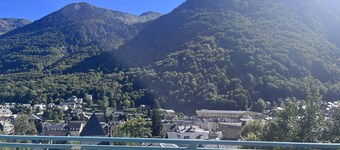 Apartment with terrace and parking, 2 bedrooms, in the heart of the mountains