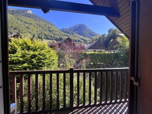 Comfortable chalet in Cauterets with parking and balcony