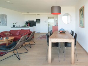Apartment | Dining