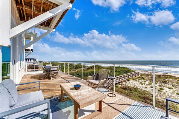 Outdoor dining - Egret - 8 Bedroom, Beach Front, Plantation Home with Elevator, Private Pool, Hot Tub, amazing views... (St. George Island)